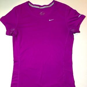 Pink Nike Pro t-Shirt size xs